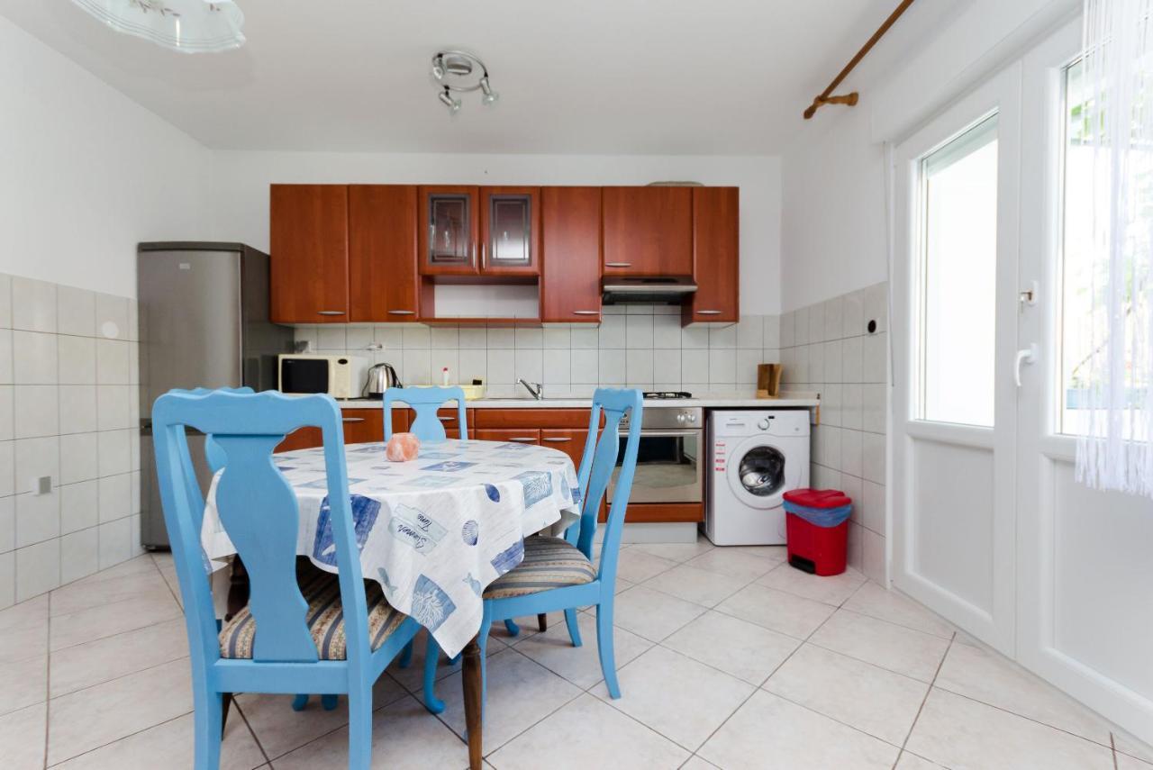 Apartments Slavica R Banjol Eksteriør bilde