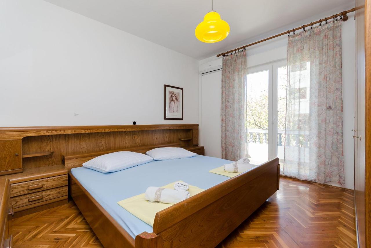Apartments Slavica R Banjol Eksteriør bilde