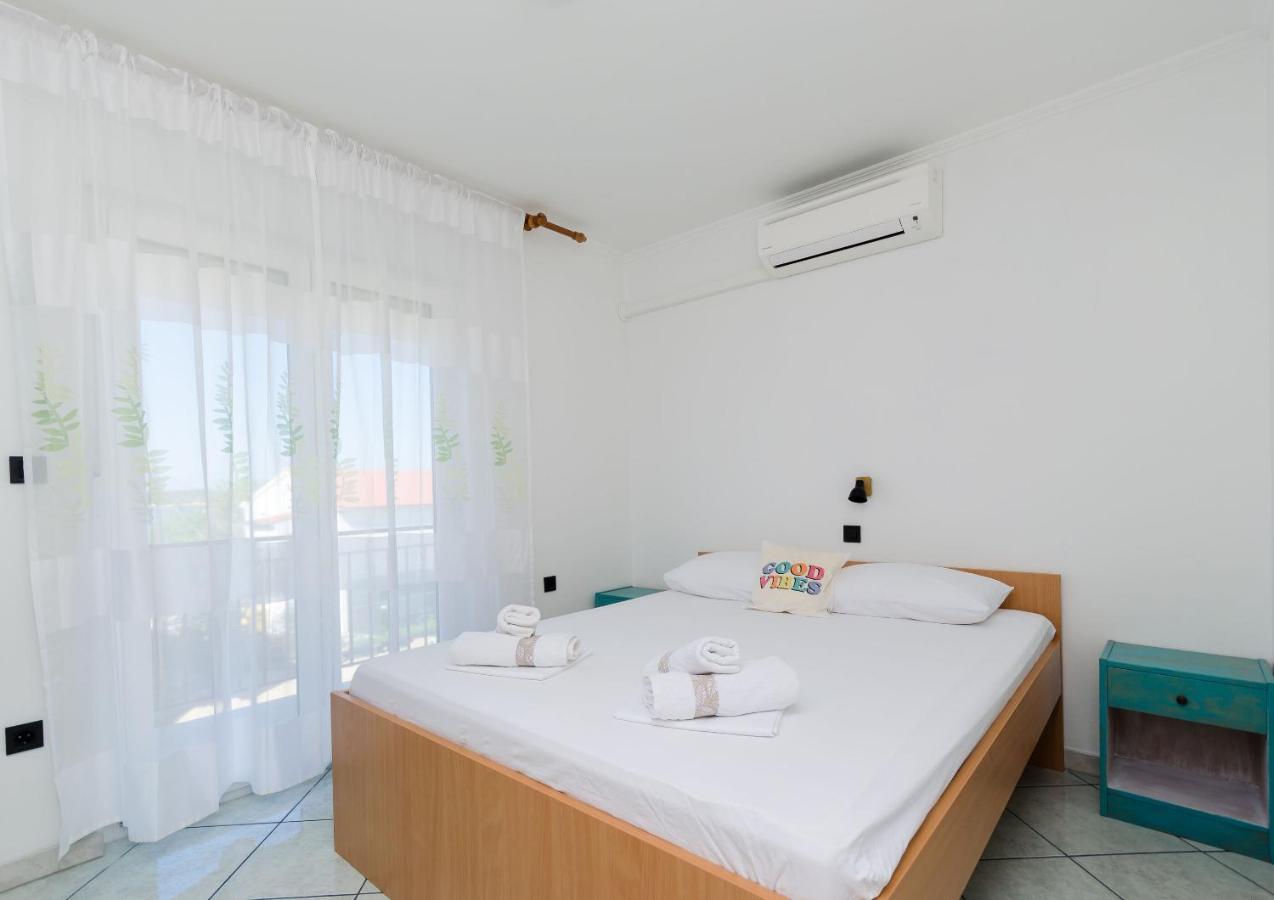 Apartments Slavica R Banjol Eksteriør bilde