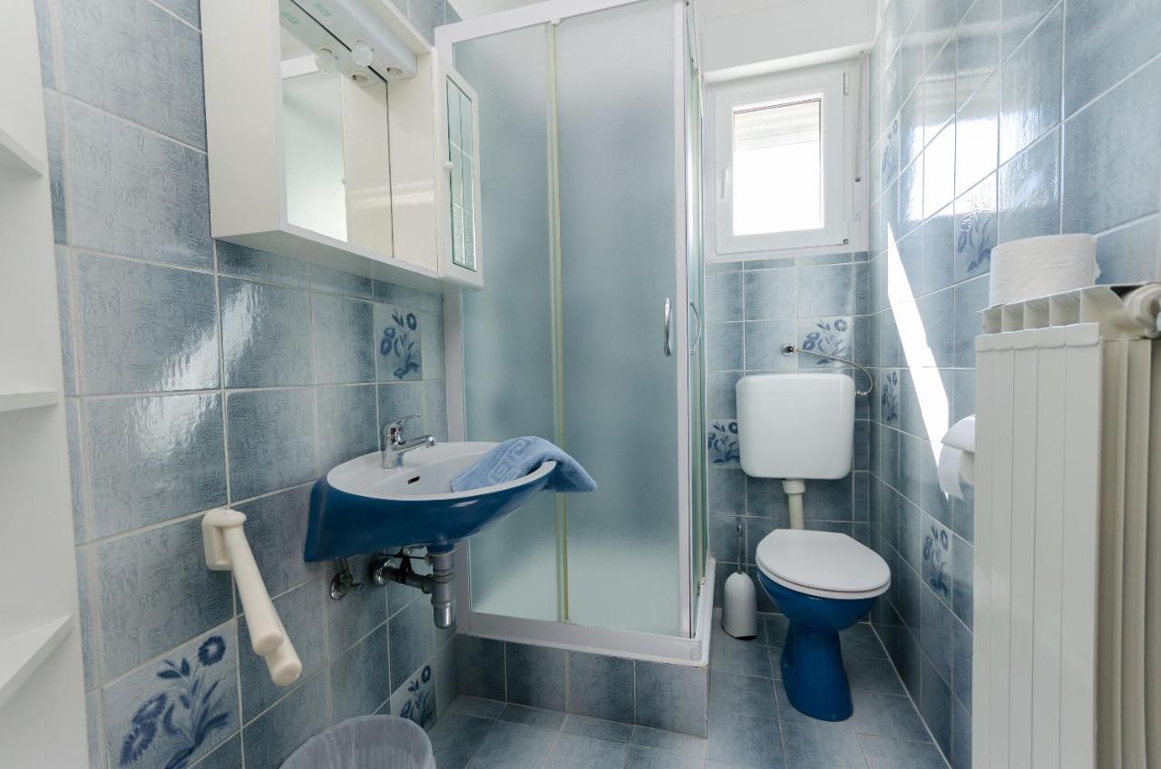 Apartments Slavica R Banjol Eksteriør bilde