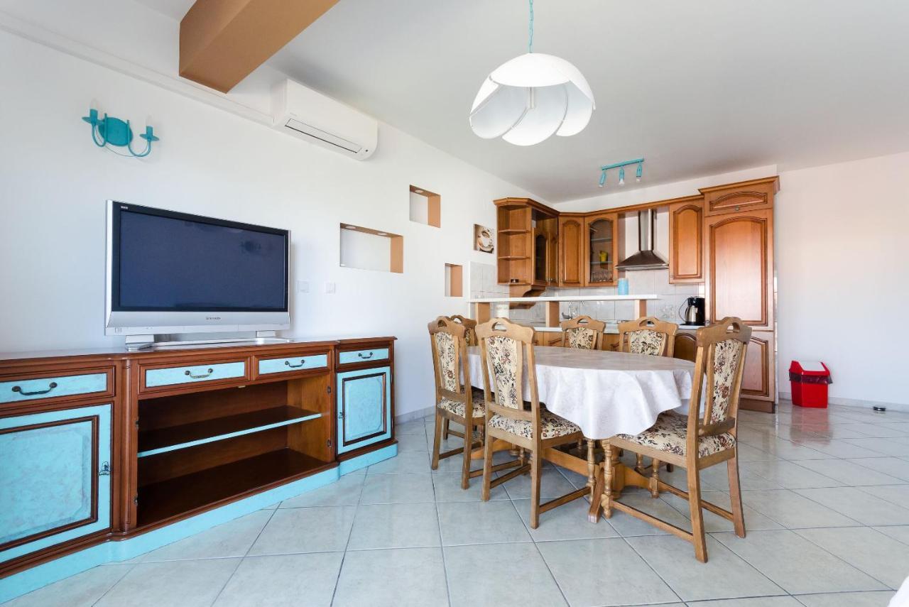 Apartments Slavica R Banjol Eksteriør bilde