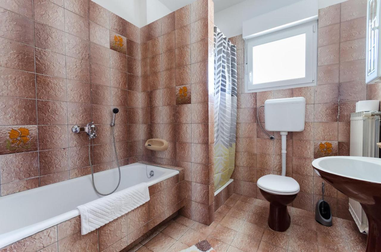 Apartments Slavica R Banjol Eksteriør bilde