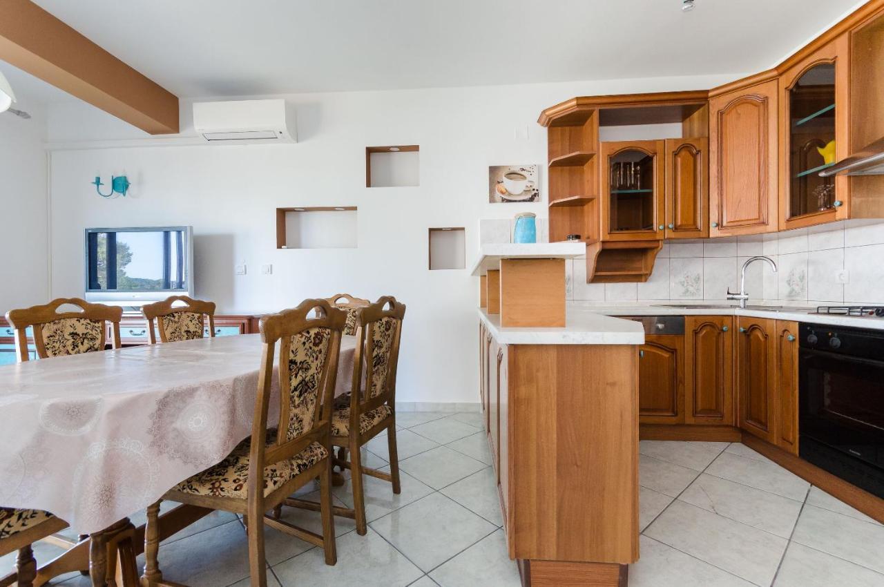 Apartments Slavica R Banjol Eksteriør bilde