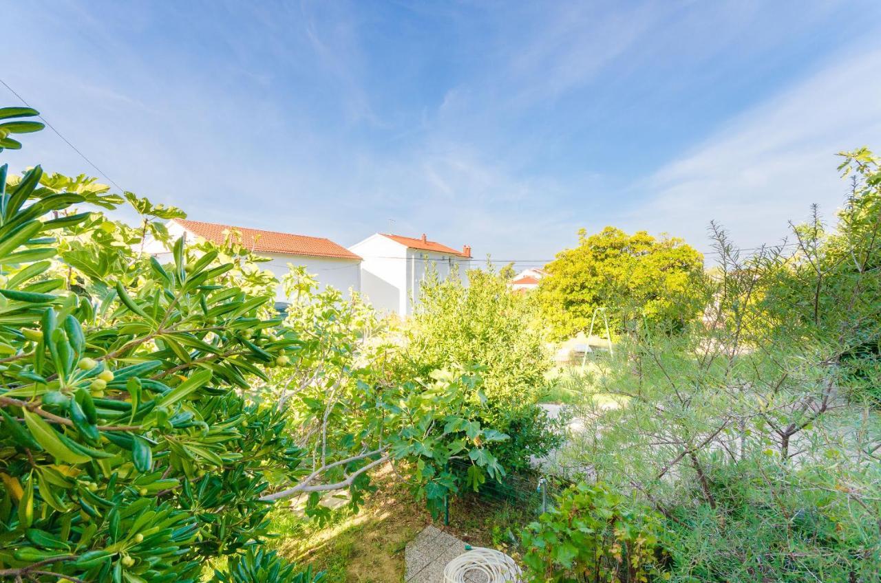Apartments Slavica R Banjol Eksteriør bilde