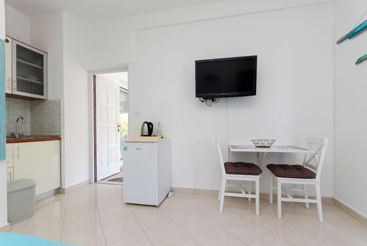 Apartments Slavica R Banjol Eksteriør bilde
